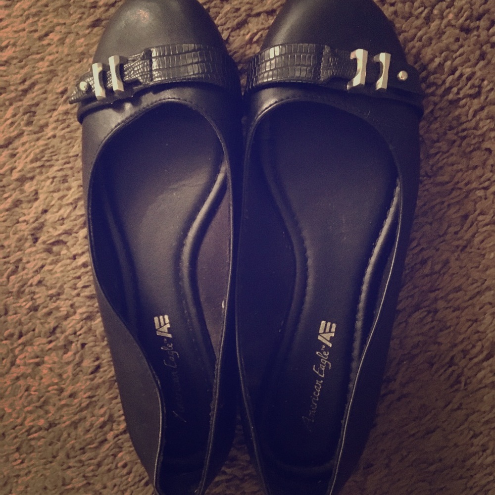 American Eagle flats
